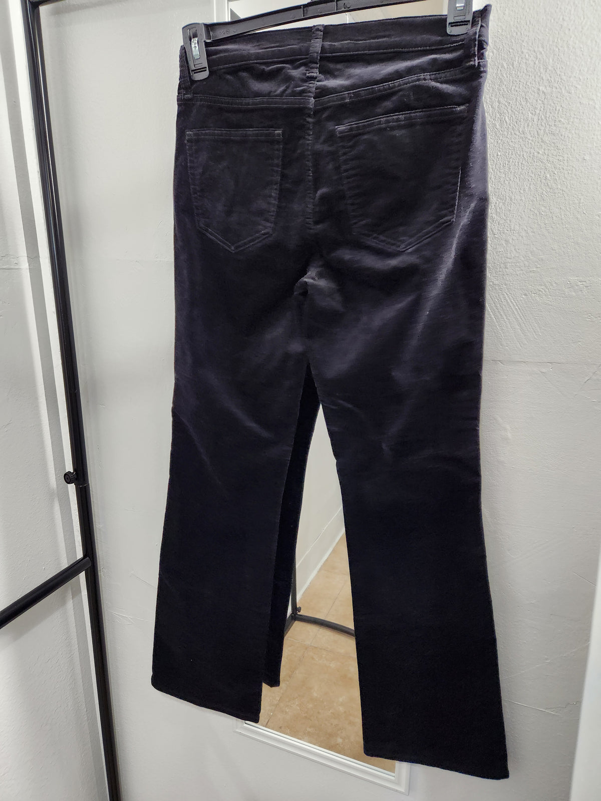  GAP Baby Boot mid rise velvet jeans. Slim through the hip &amp; thigh mini bootcut leg.