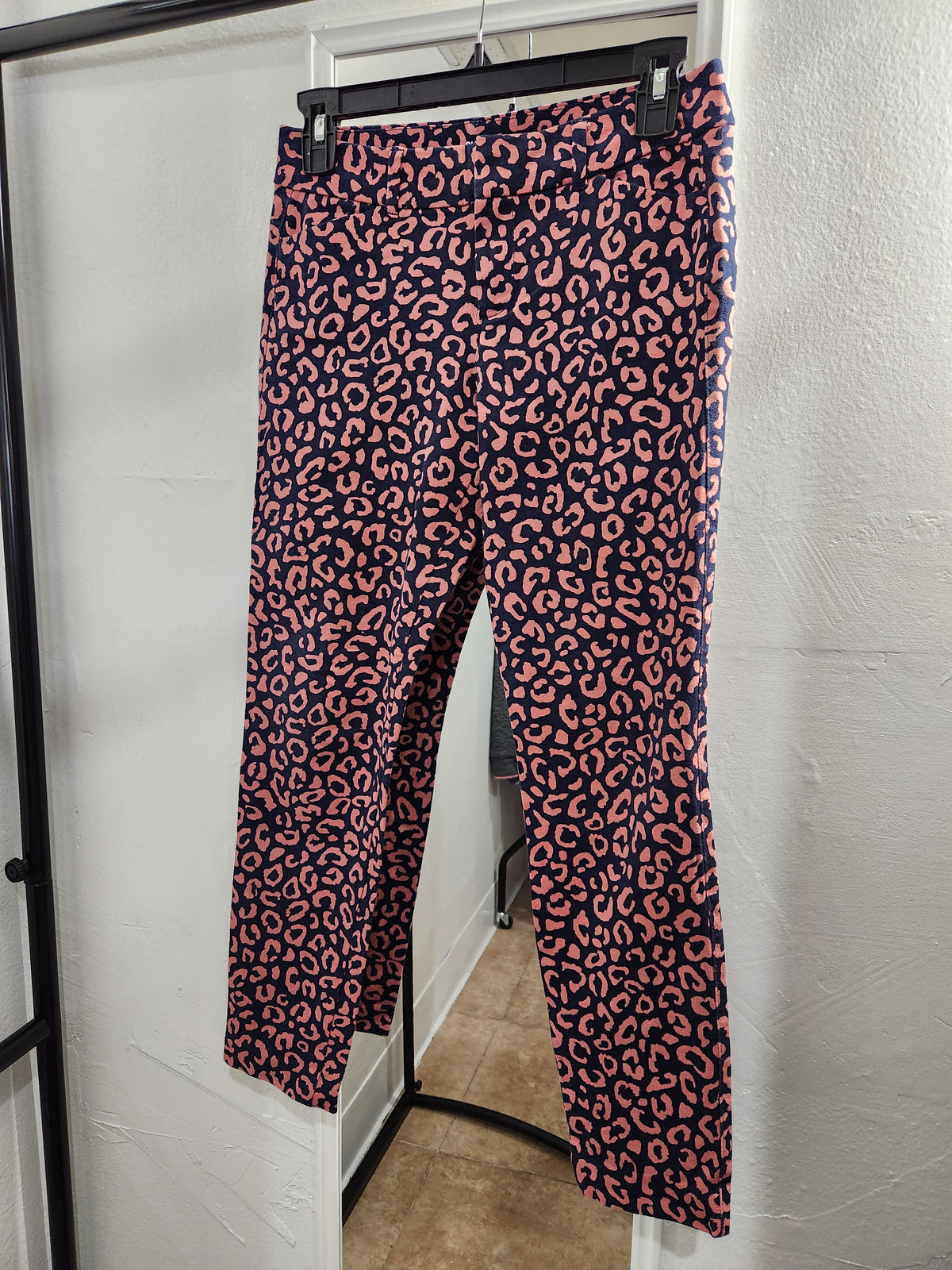 Old Navy Pixie Ankle Pants